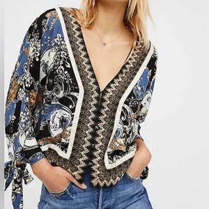 Free People Elegant Blue and Black Women's  Boho Blouse button front
SZ M
